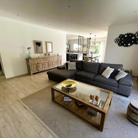 Villa * 罗克布伦河畔阿尔让