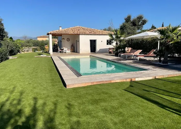 Villa * 로크부른수르알젠스