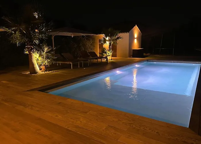 Villa * 로크부른수르알젠스